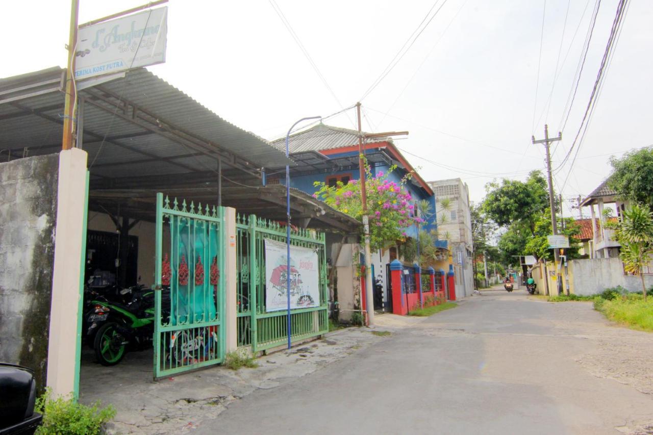 D'angkring Sarjana